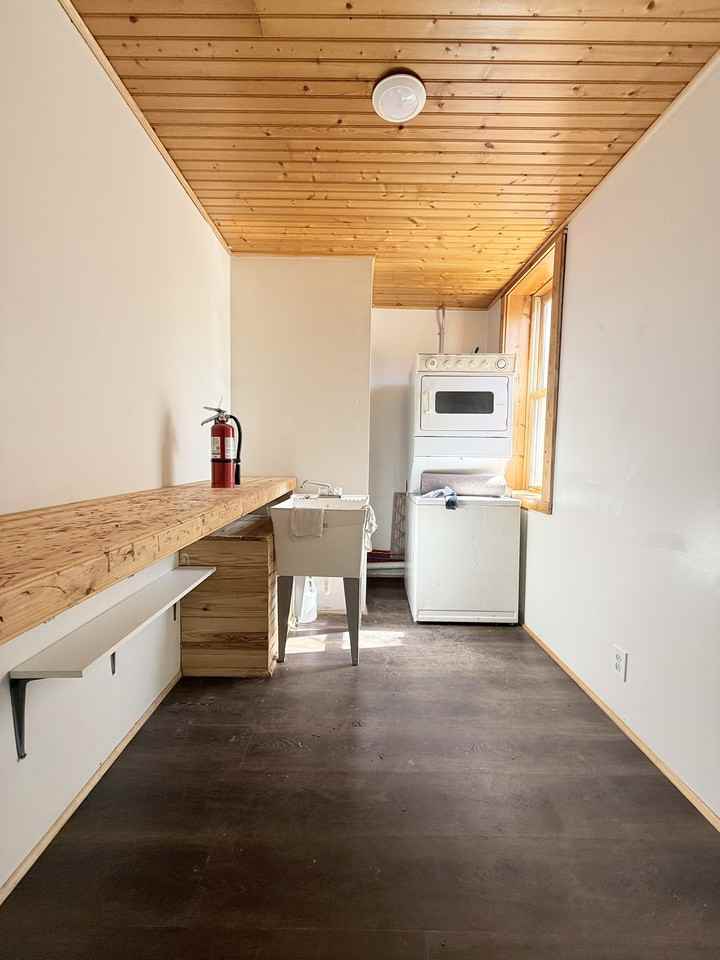 110 S Smith St #A - Photo 6 of 7