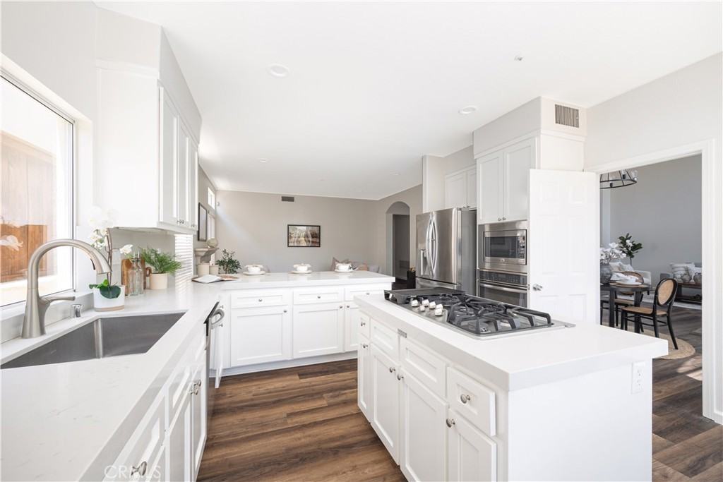 2329 Canyon View Gln #1 - Photo 4 of 33