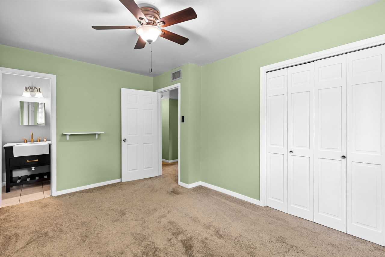 326 S Barbara St #1 - Photo 7 of 20