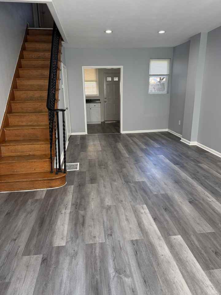 2225 Mcclellan St #1 - Photo 5 of 11