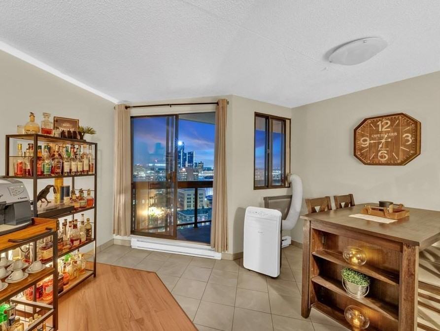 150 Park St W #2005 - Photo 5 of 26