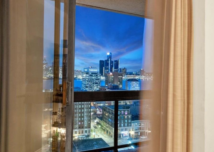 150 Park St W #2005 - Photo 6 of 26