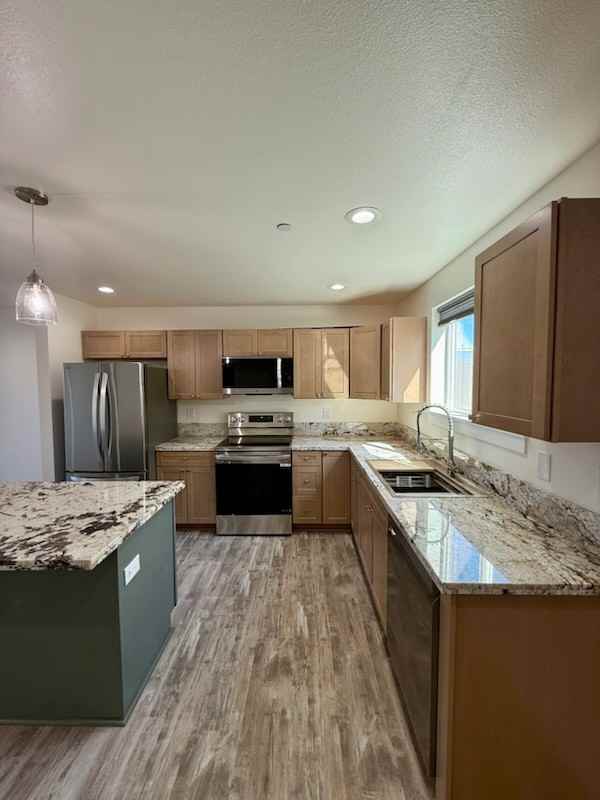 511 775 E Street - C #C - Photo 3 of 26