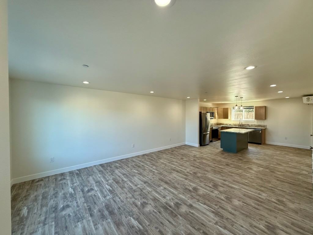 511 775 E Street - C #C - Photo 5 of 26