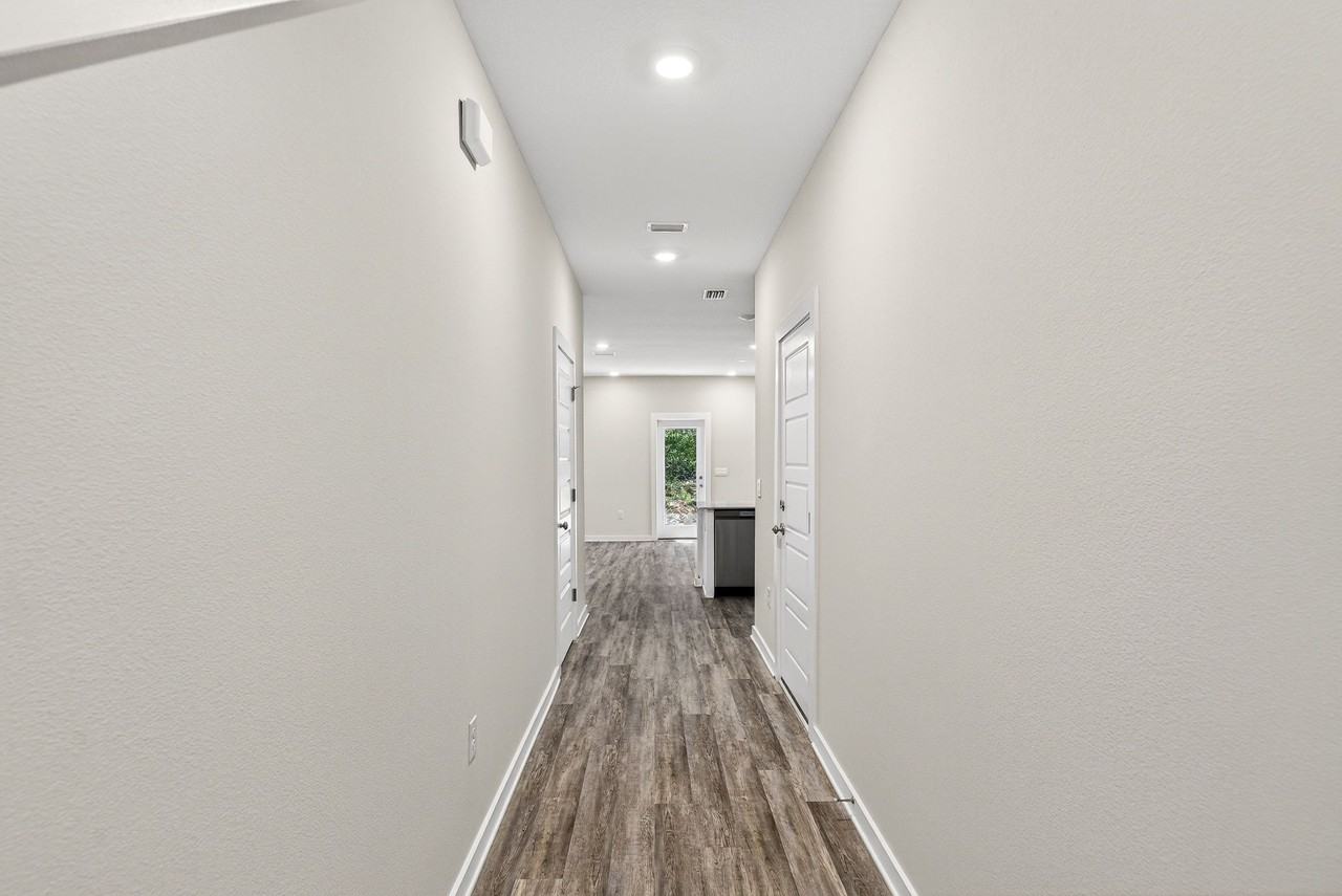 51 S Main Deck Dr #1 - Photo 5 of 28