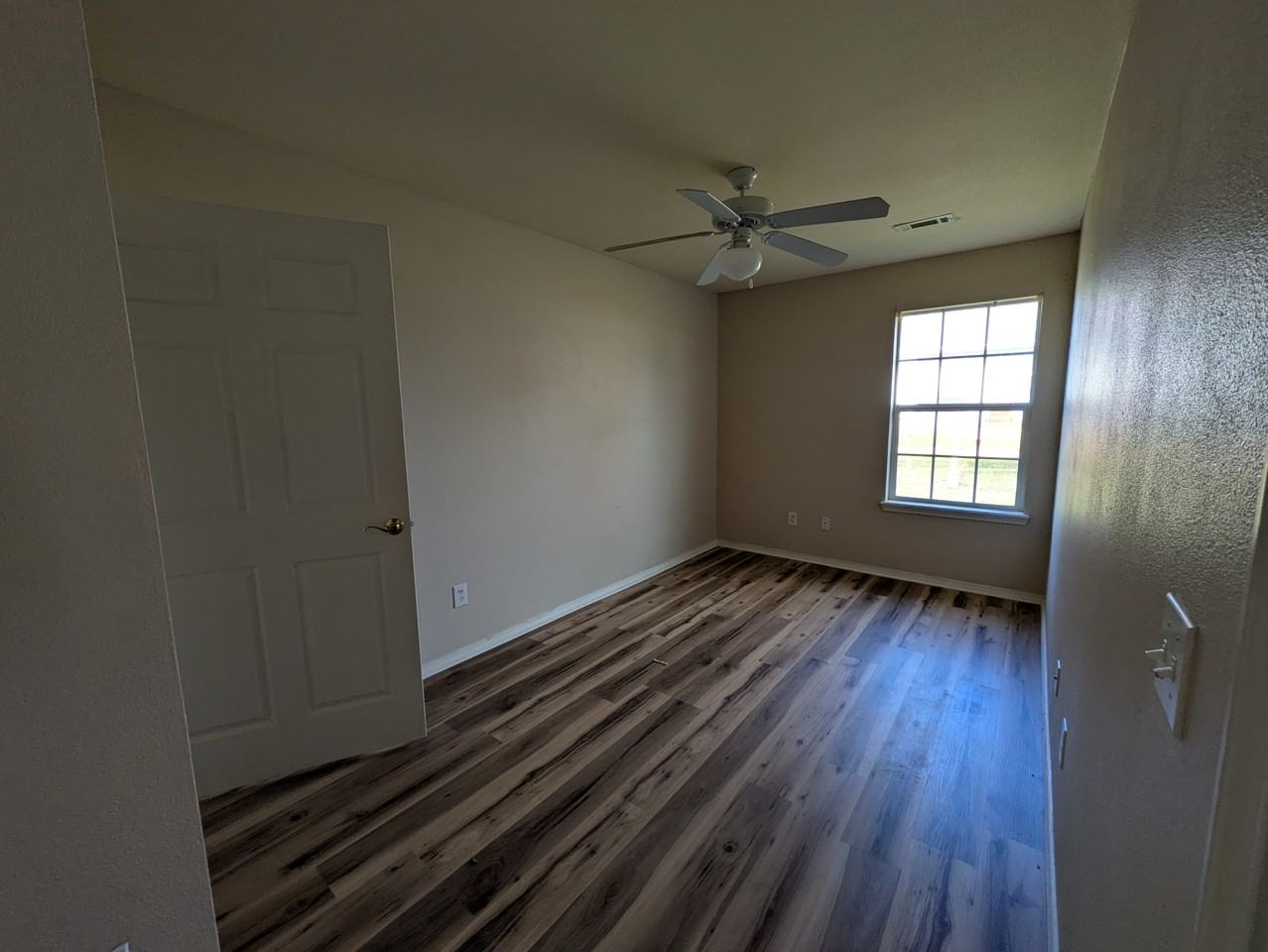 1420 Azalea Dr #1420A - Photo 4 of 10