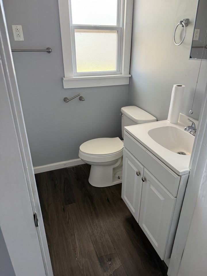 153 Virginia St #1 - Photo 4 of 15