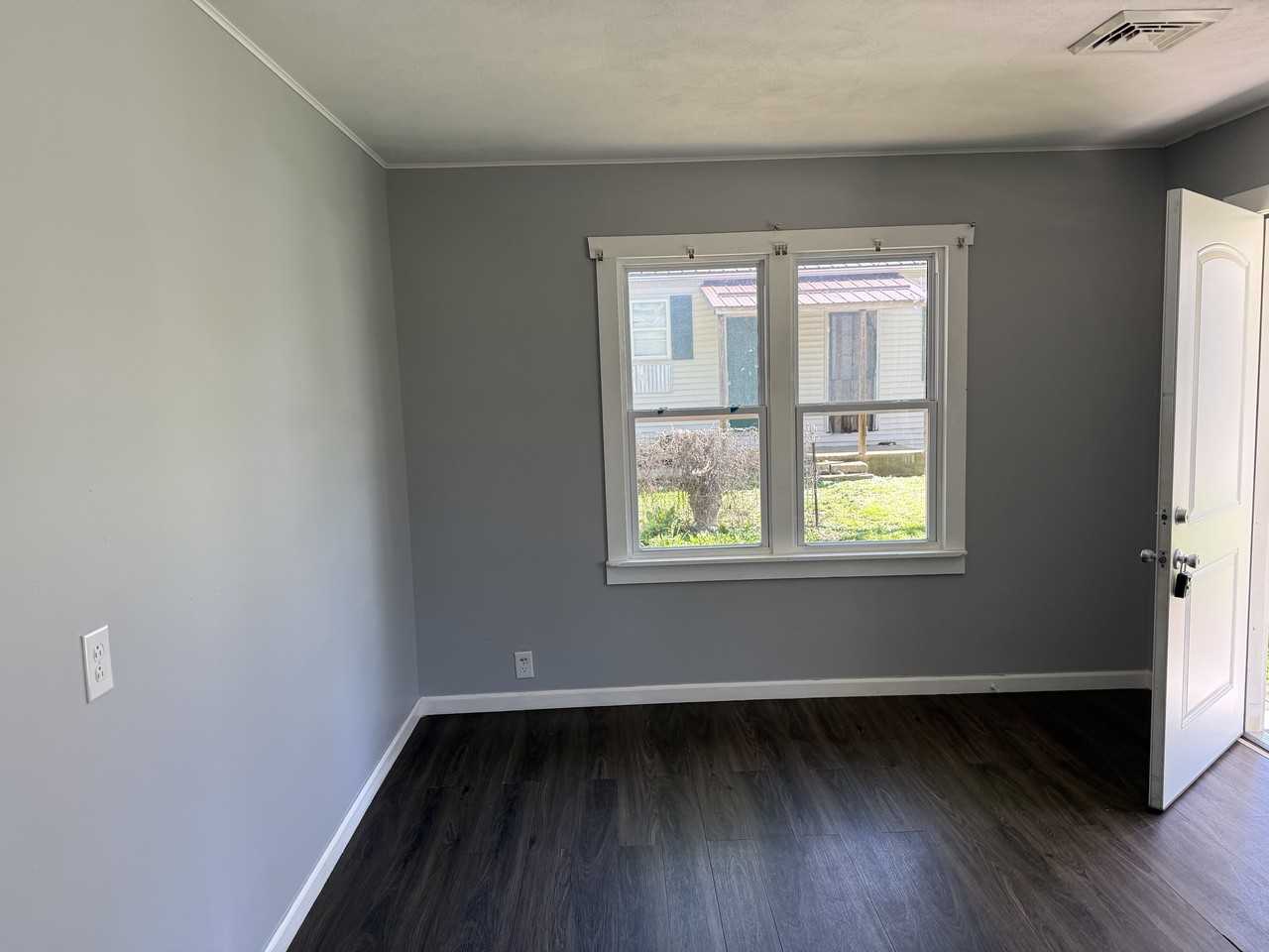 153 Virginia St #1 - Photo 6 of 15