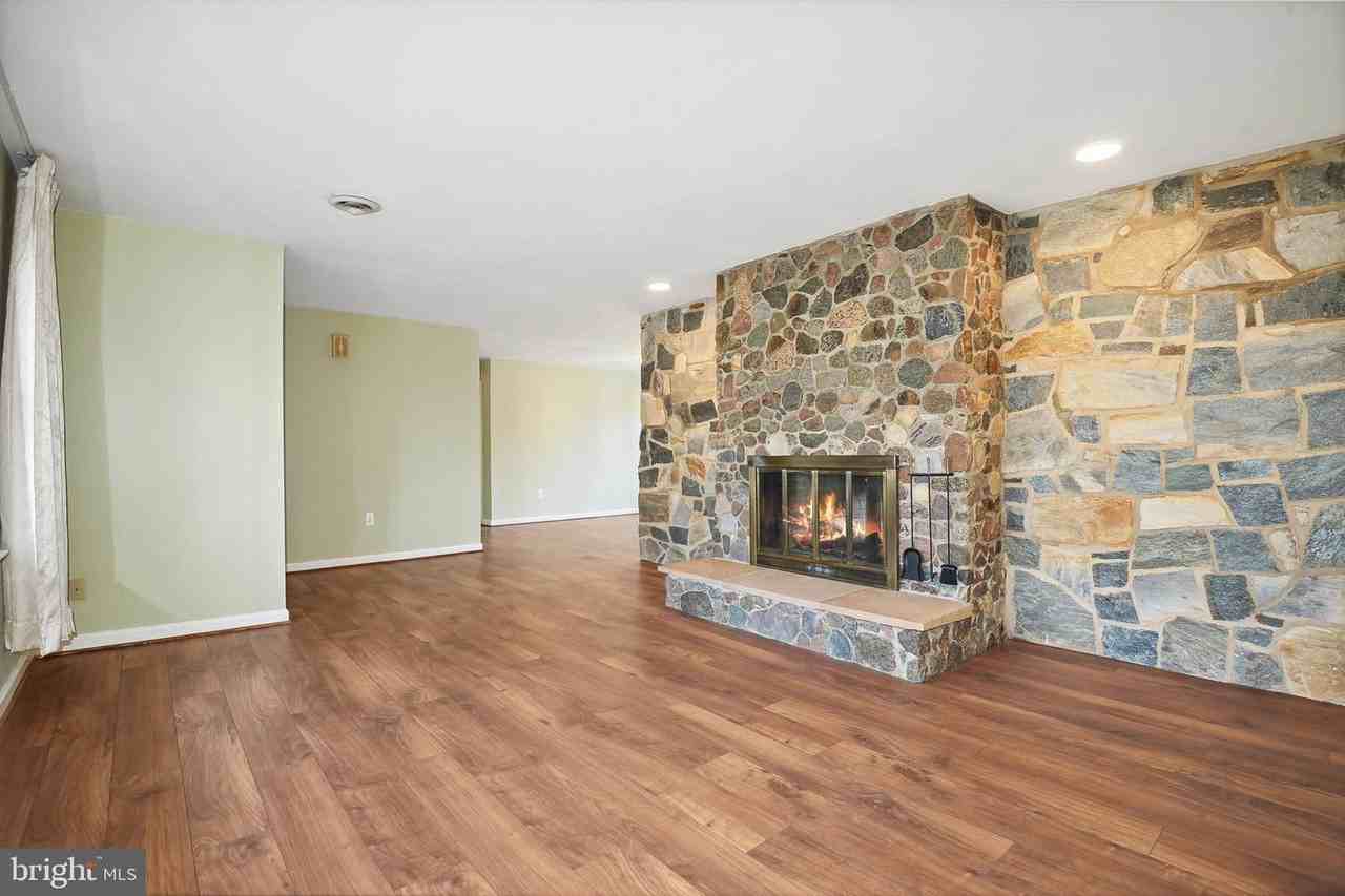 10624 Marbury Rd #1 - Photo 3 of 25