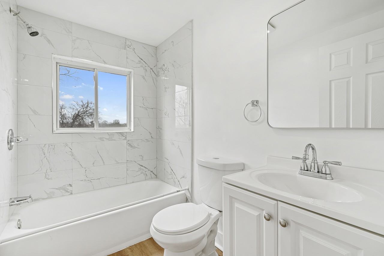 198 Oneida St #1 - Photo 4 of 25