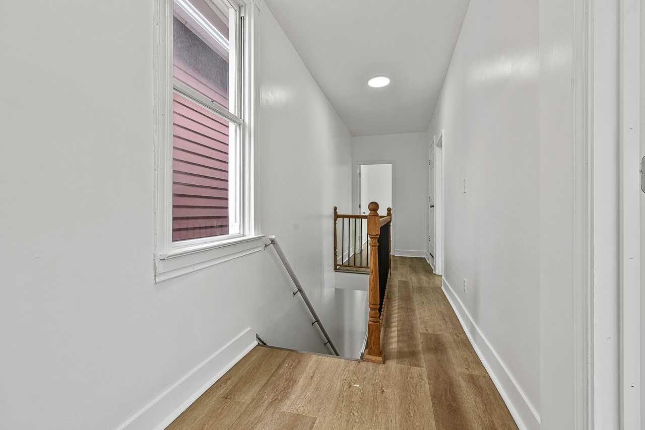 198 Oneida St #1 - Photo 6 of 25