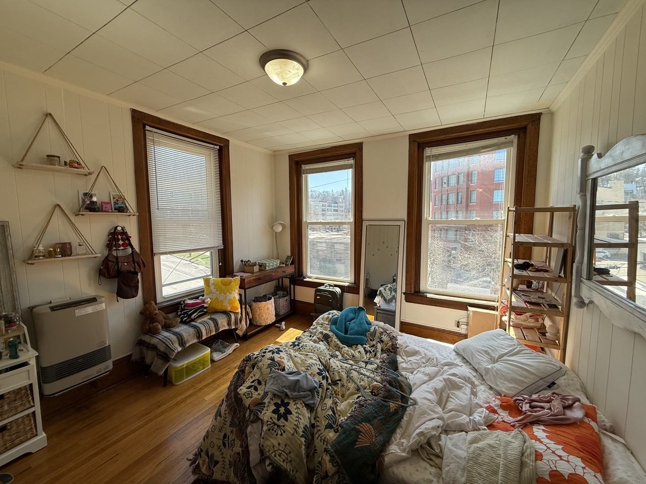 318 E Seneca St #6 - Photo 4 of 6