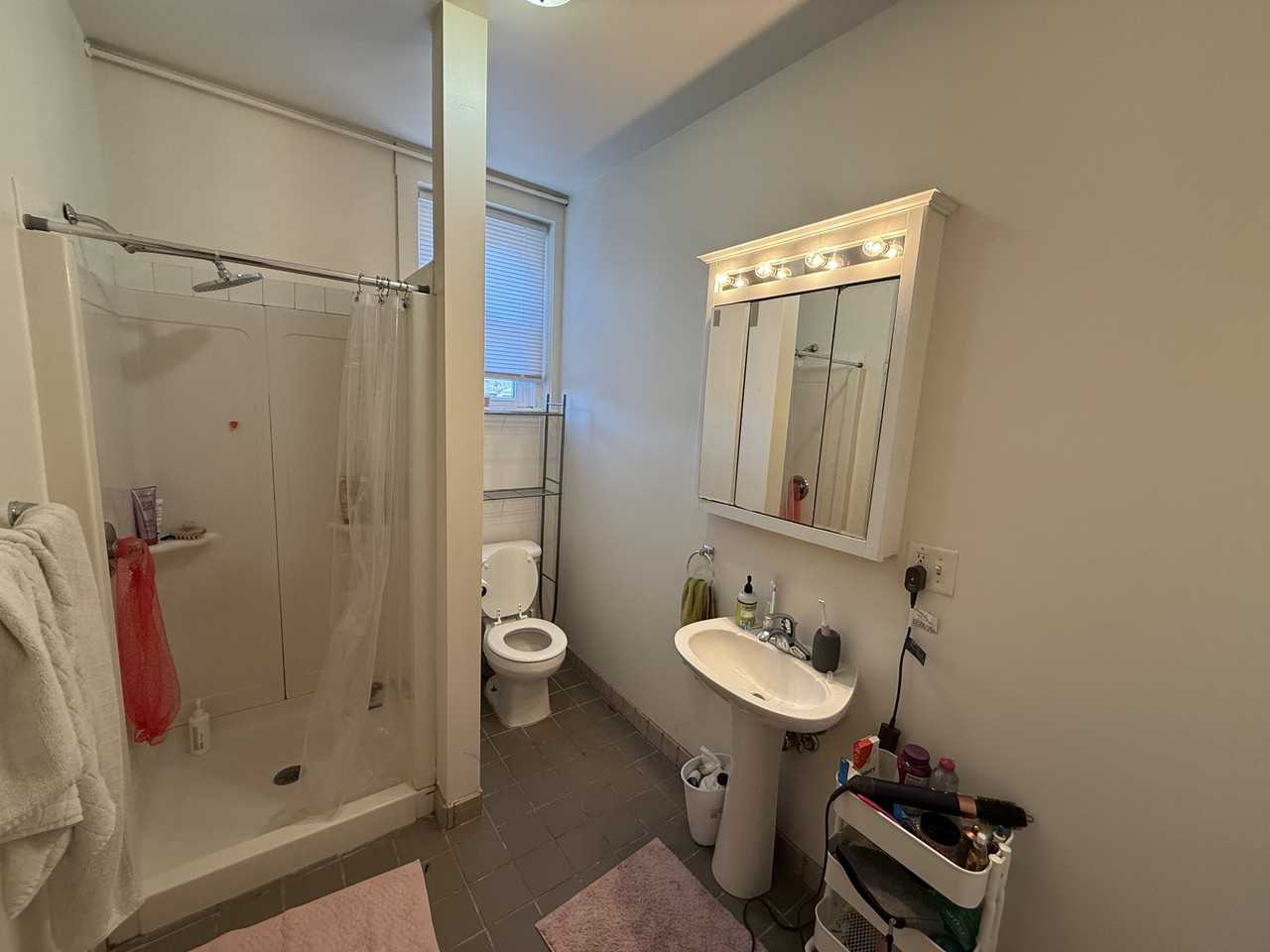 318 E Seneca St #7 - Photo 3 of 6