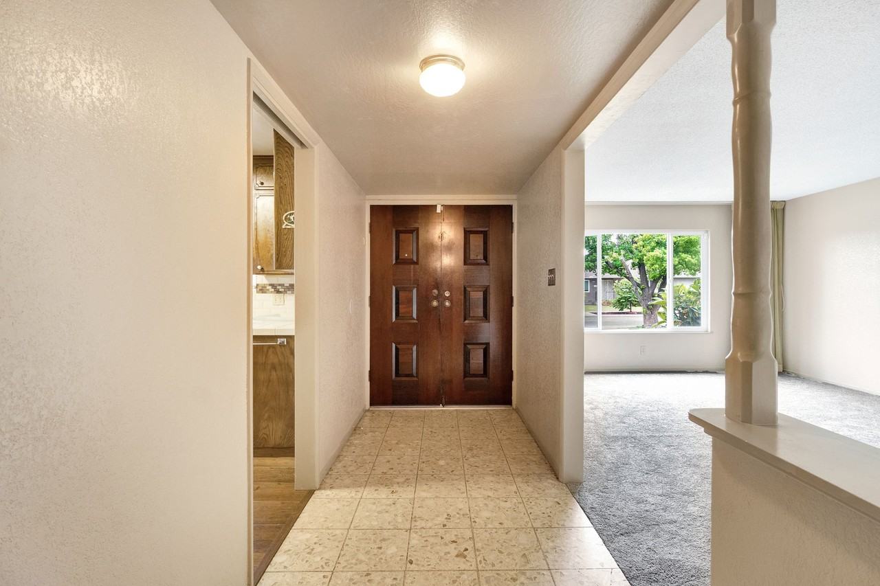 1564 E Escalon Ave #NA - Photo 4 of 36