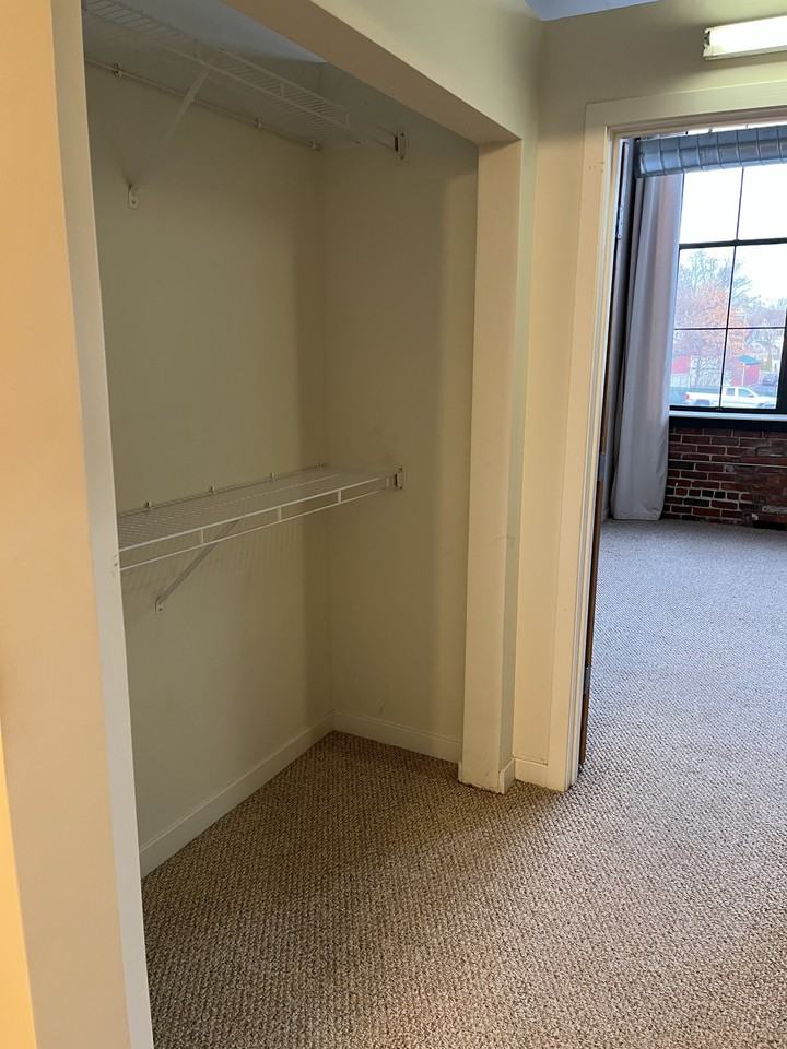 160 Fremont St #208 - Photo 4 of 12