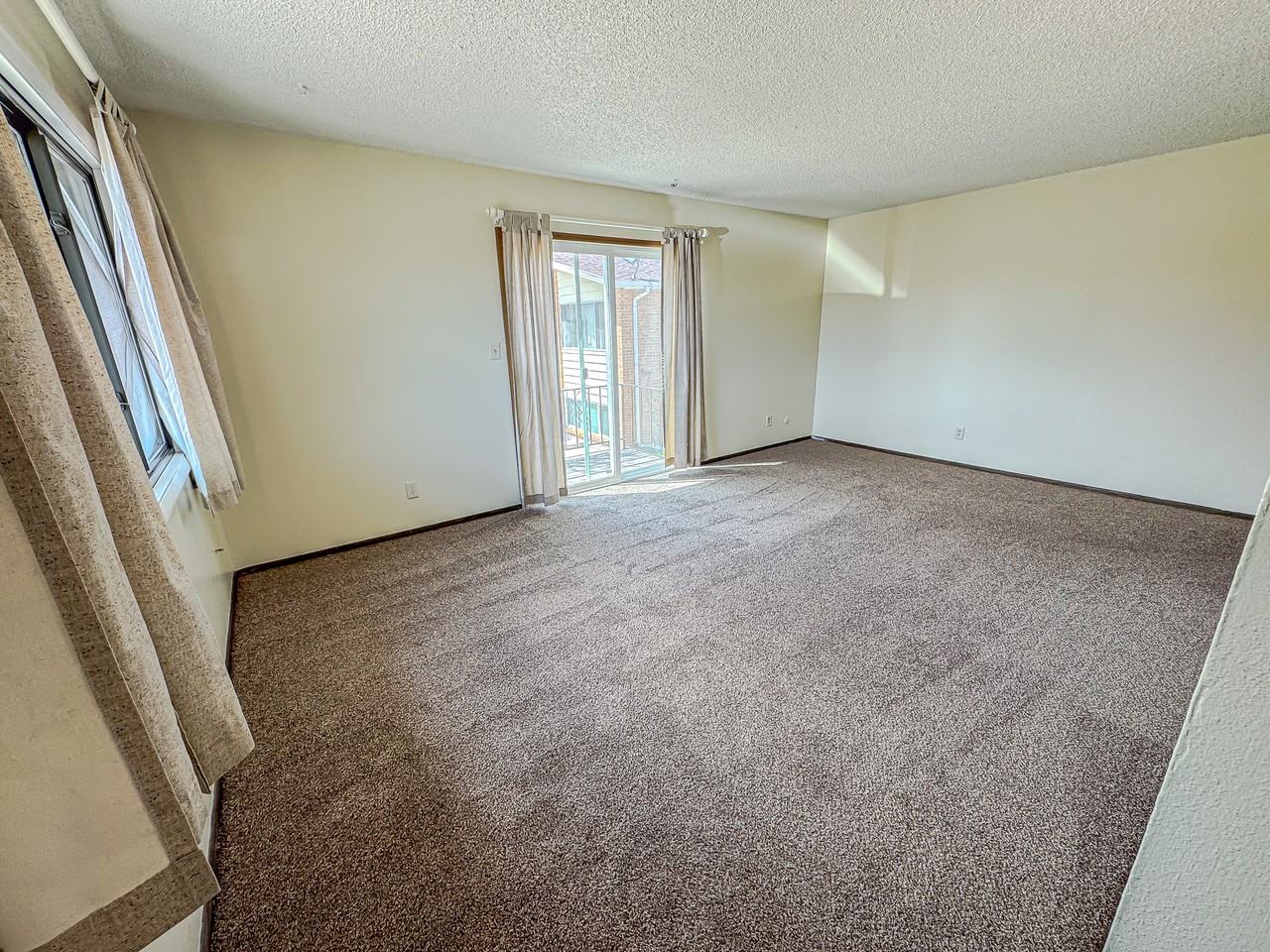 526 Melton St #A - Photo 3 of 12