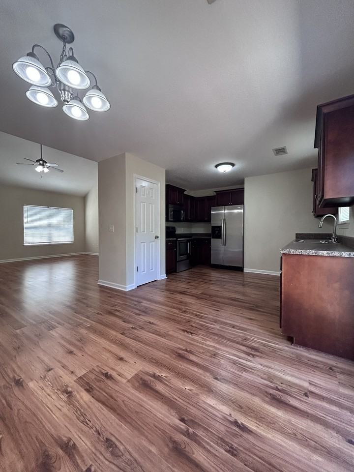 259 Canterberry Pl #1 - Photo 2 of 13