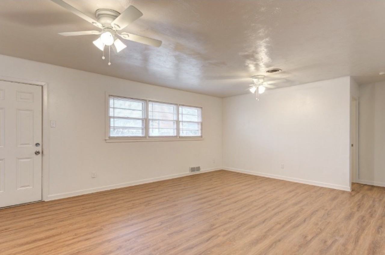 1506 E 2nd St #1 - Photo 7 of 32