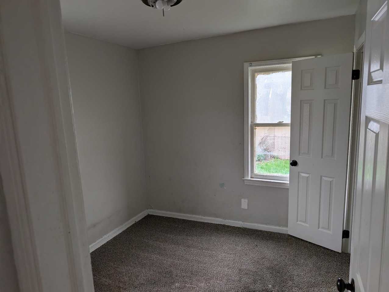 194 Richter St #1 - Photo 3 of 9