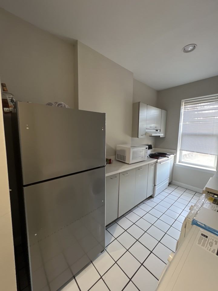 932 Russell Blvd #934A - Photo 3 of 16