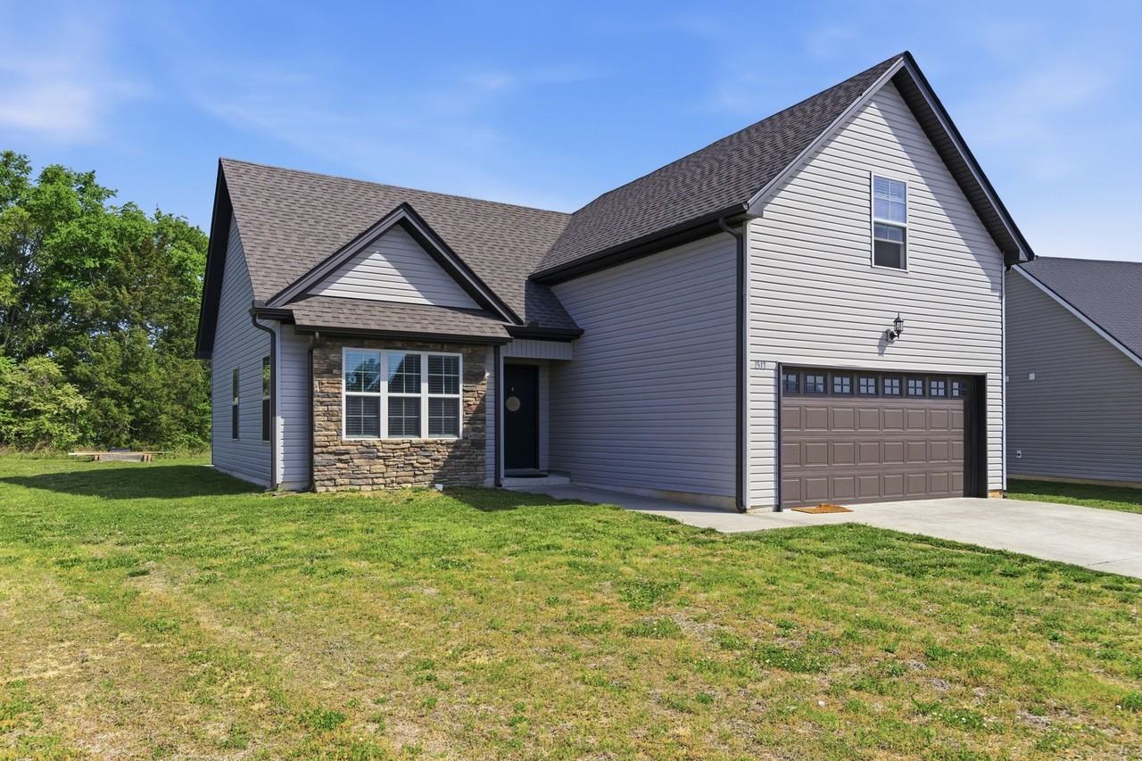 1517 Gambill Wood Dr #1 - Photo 2 of 33