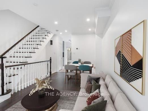 185 Lippincott Street - Photo 2 of 21