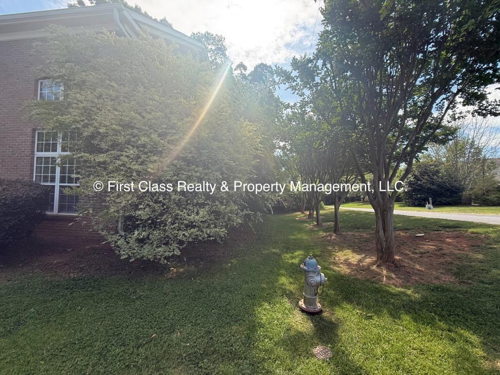 710 Tavern Ct - Photo 6 of 30