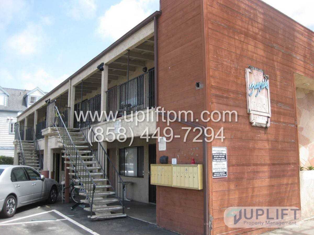 3239 Mission Blvd #8 - Photo 6 of 6