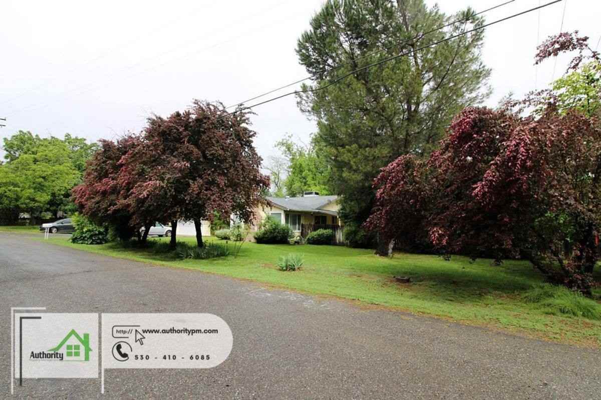 2390 N Dr - Photo 3 of 10