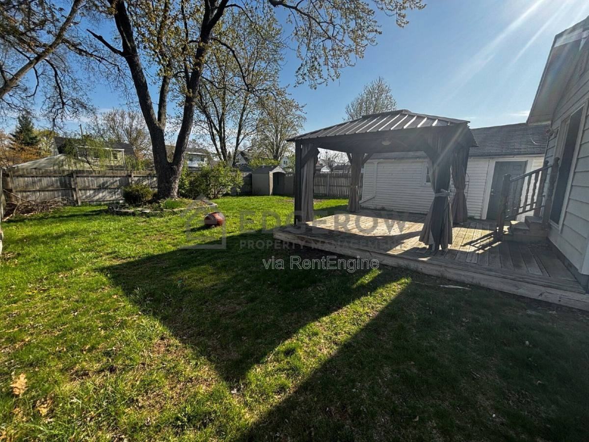 901 Cricklewood St Sw - Photo 3 of 10