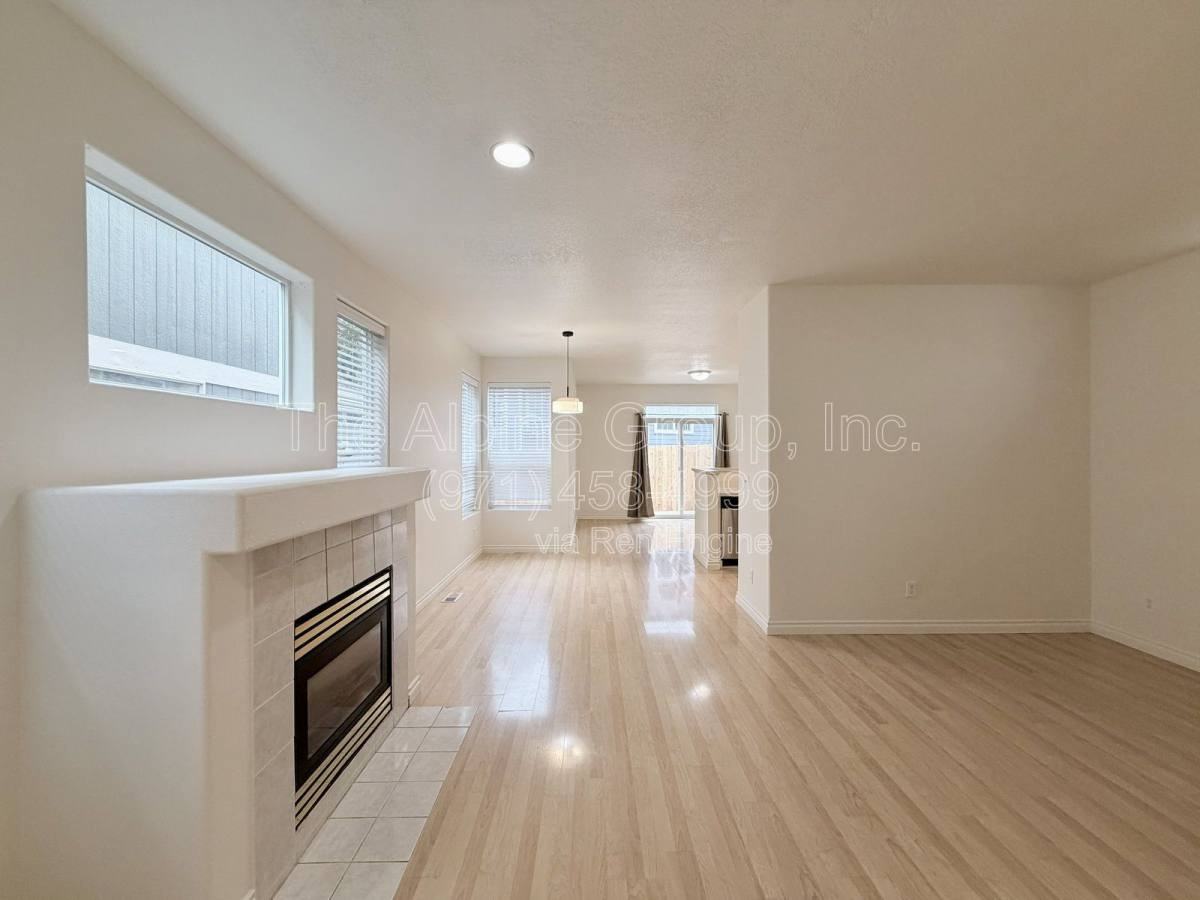 5817 Nw 174th Ave - Photo 2 of 10