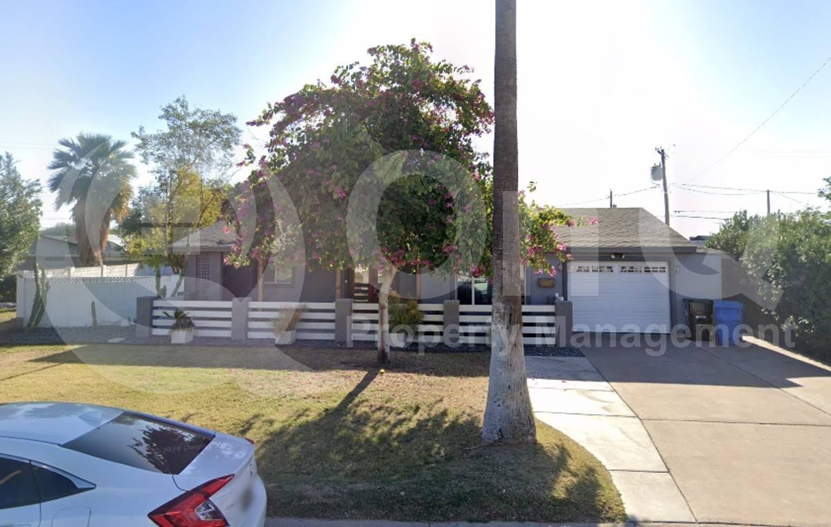 3553 E Monterosa St - Photo 3 of 10