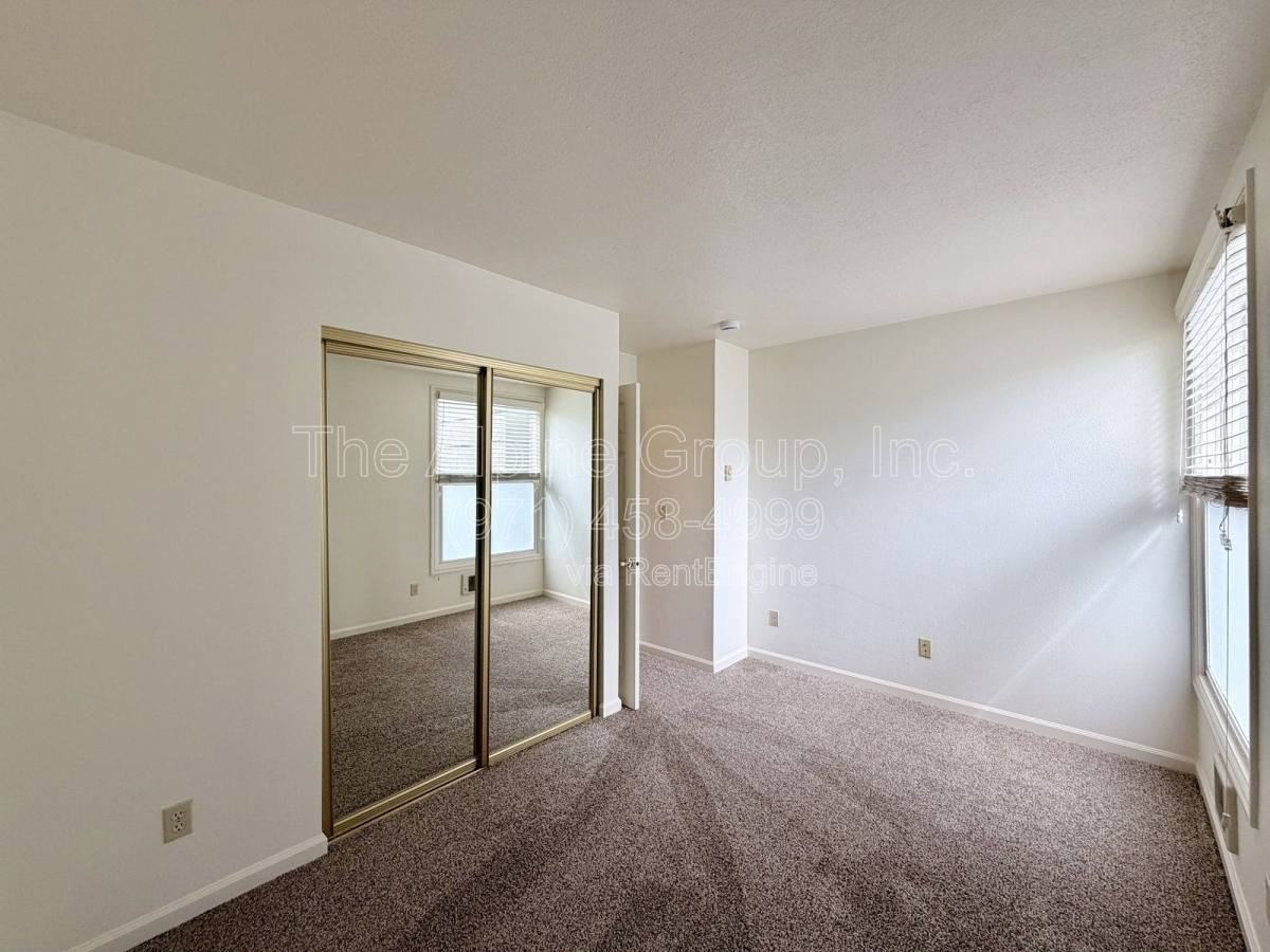 4318 Se Milwaukie Ave #1 - Photo 6 of 10