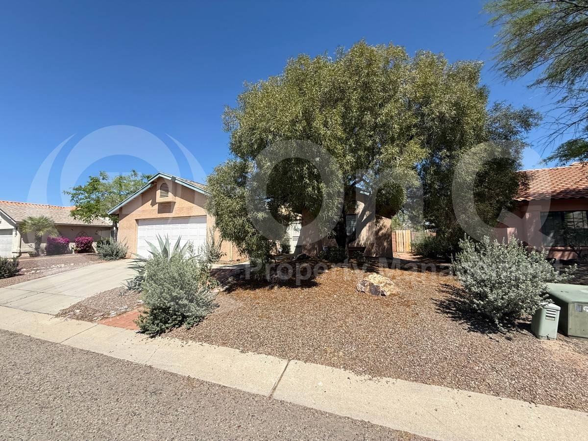 7978 N Supernova Dr - Photo 2 of 10