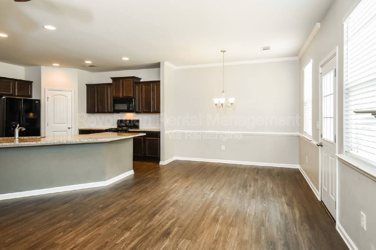 20 Susie Creek Ln - Photo 3 of 10