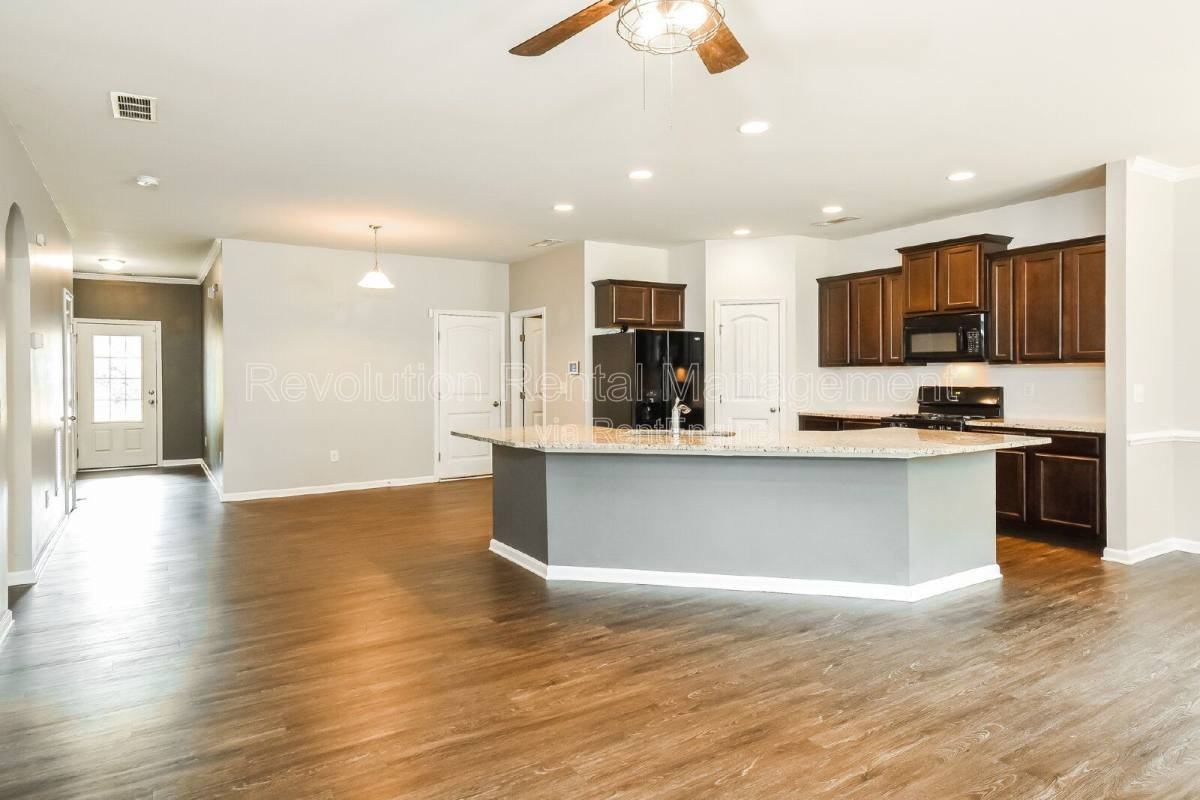 20 Susie Creek Ln - Photo 4 of 10