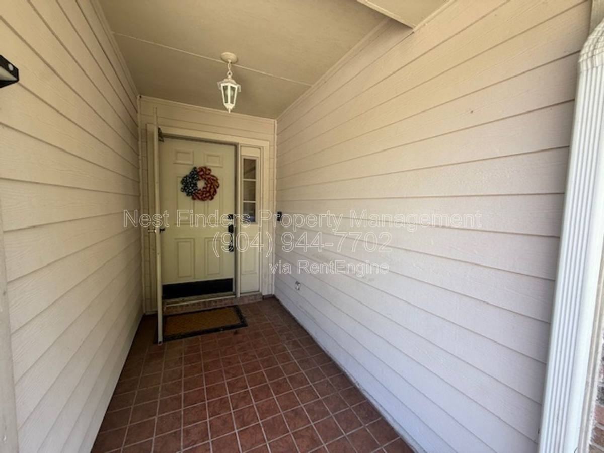 5524 Hidden Ridge Dr - Photo 2 of 10