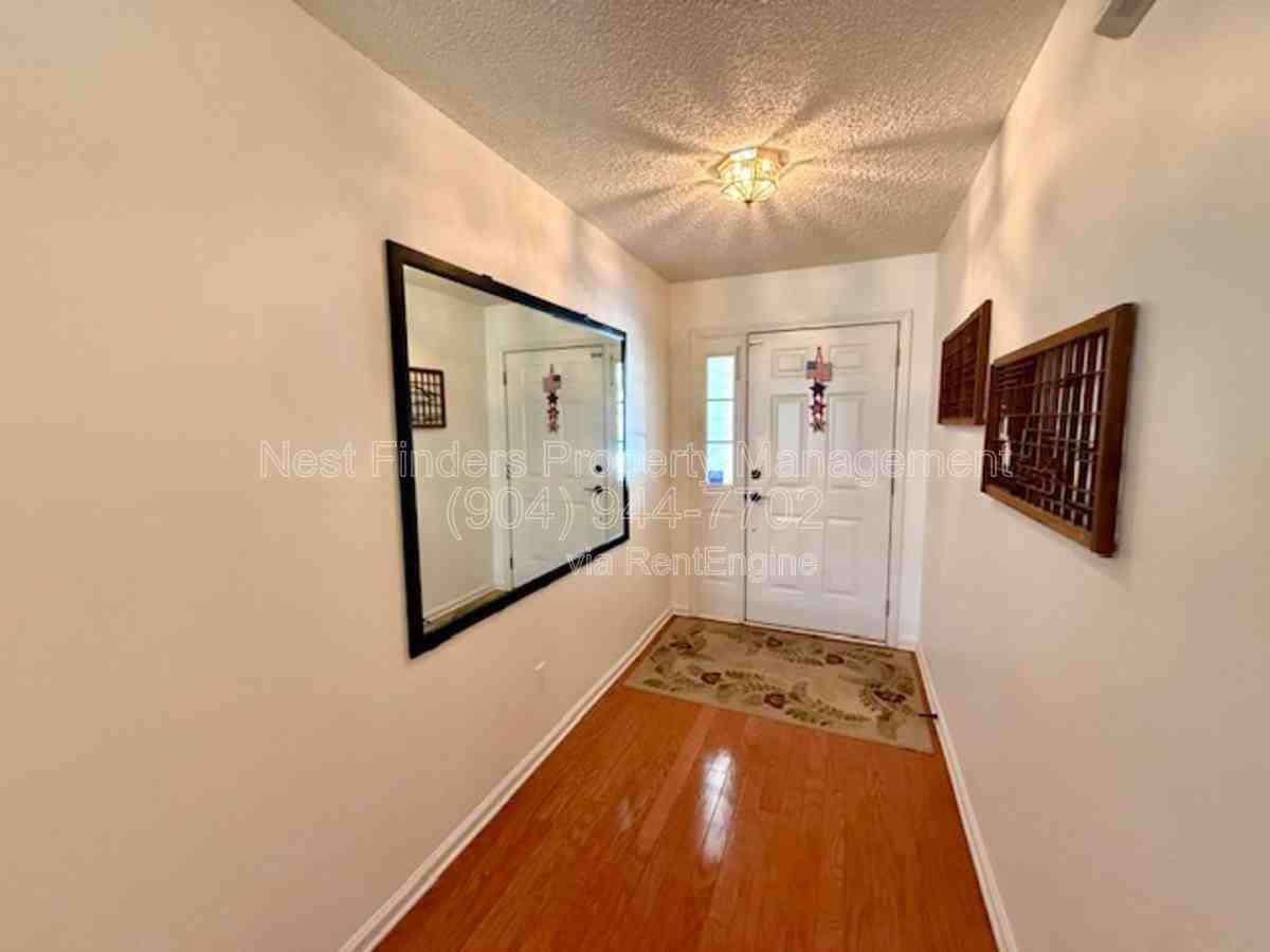 5524 Hidden Ridge Dr - Photo 3 of 10