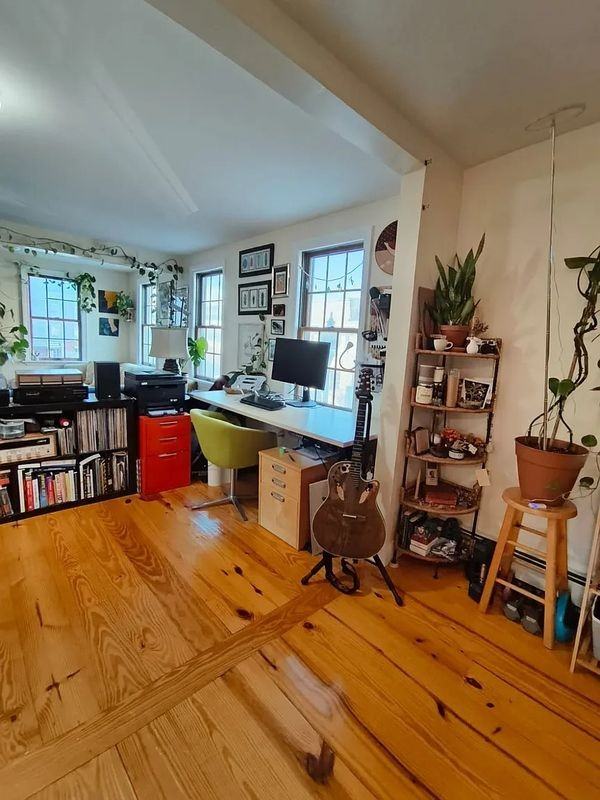 1009 Brown St ##2 - Photo 4 of 14