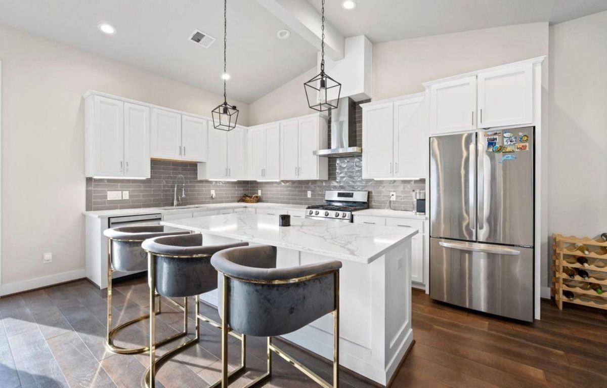 823 Mansfield St ##H - Photo 5 of 8