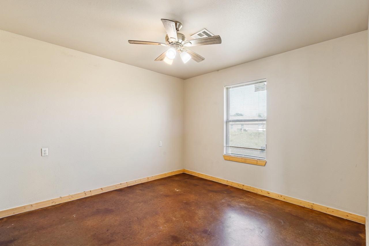 13001 Owen Ln #13003 - Photo 6 of 24
