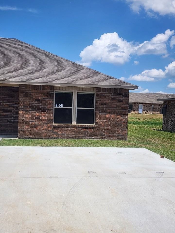 13001 Owen Ln #13003 - Photo 5 of 24