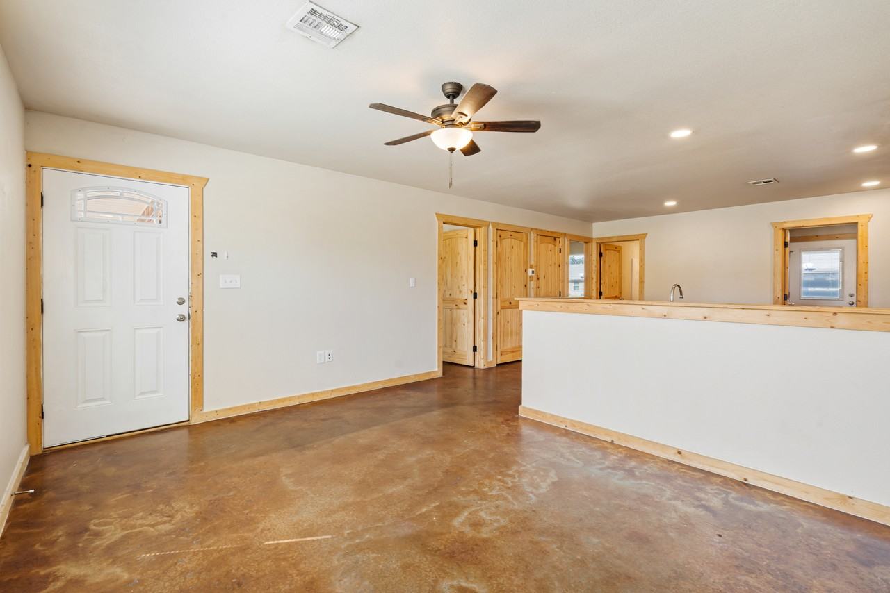 13001 Owen Ln #13003 - Photo 7 of 24