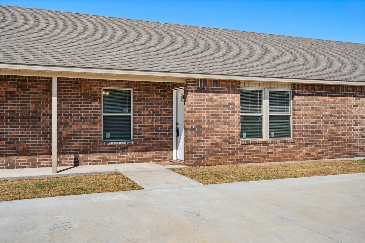 13001 Owen Ln #13003 - Photo 2 of 24
