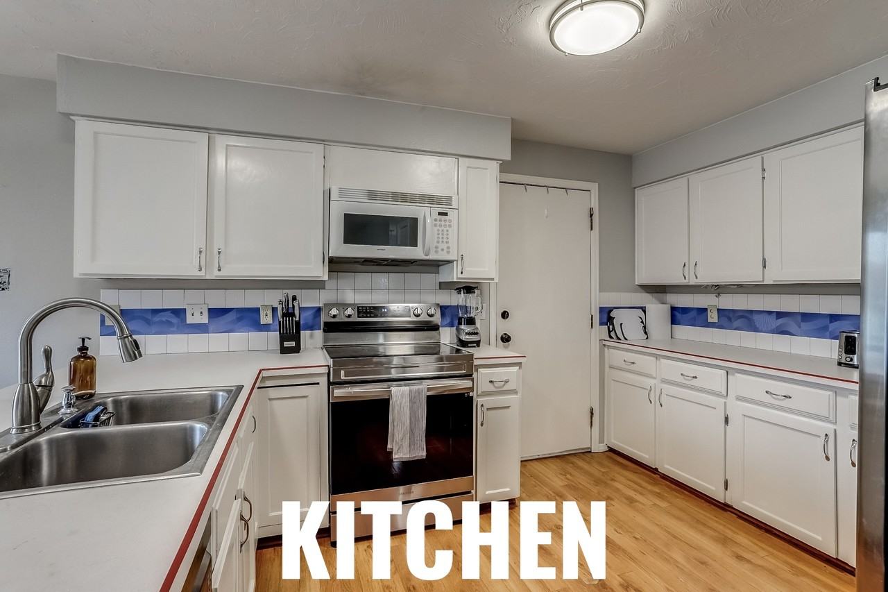 3149 N Oak Cir #1 - Photo 5 of 18