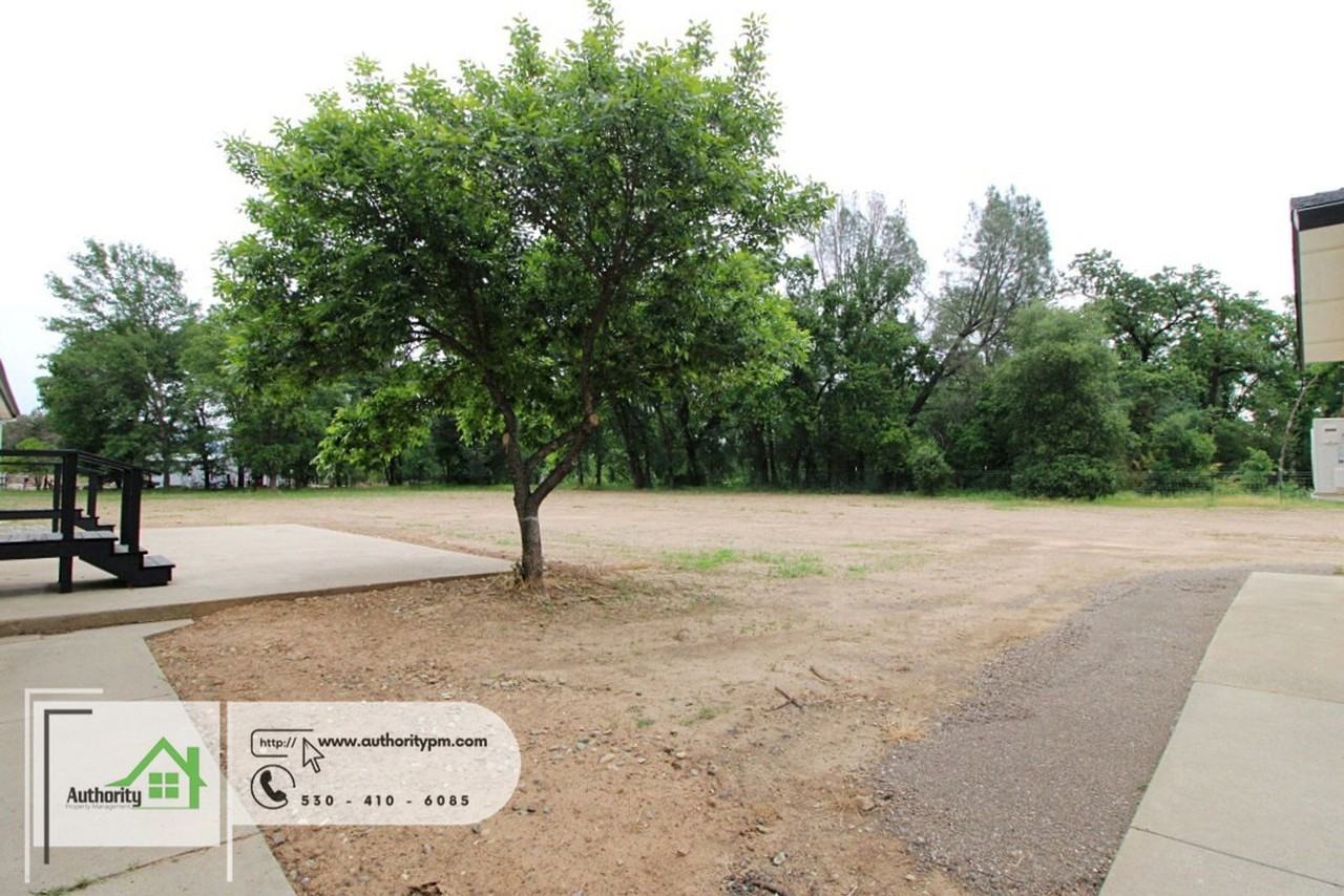 22190 Vallotton Ln - Photo 4 of 32