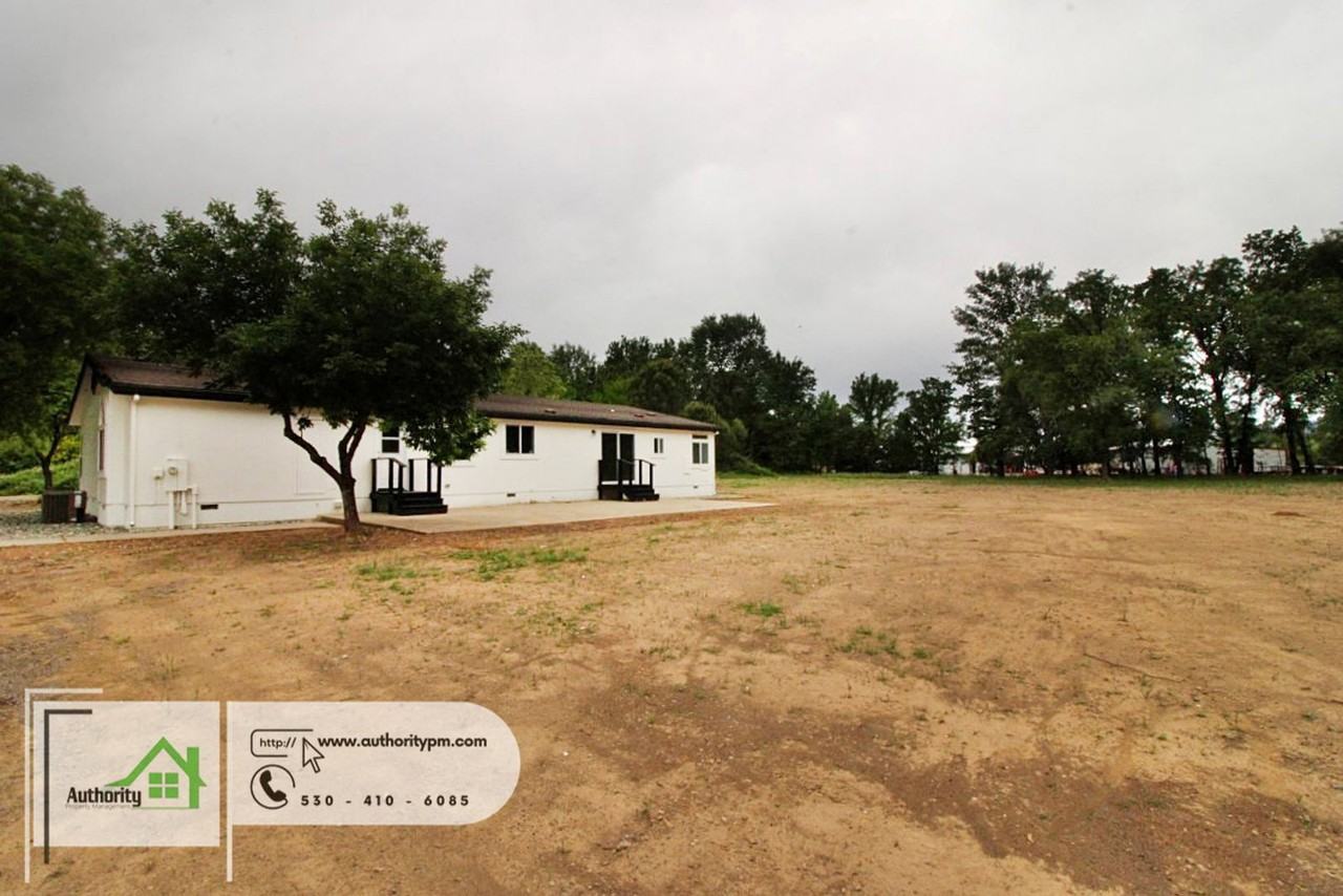 22190 Vallotton Ln - Photo 5 of 32