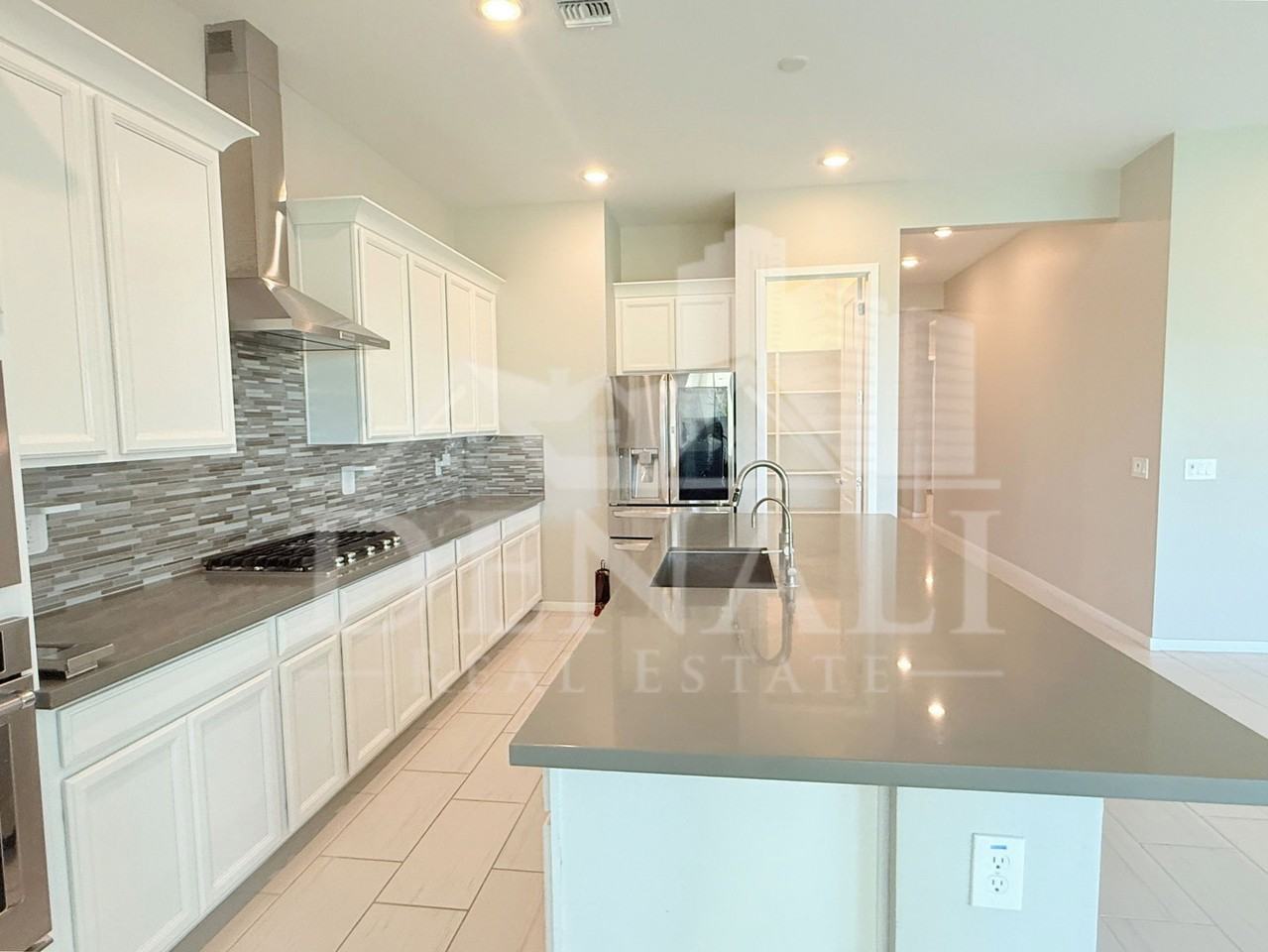 1153 E Nolan Pl - Photo 7 of 37