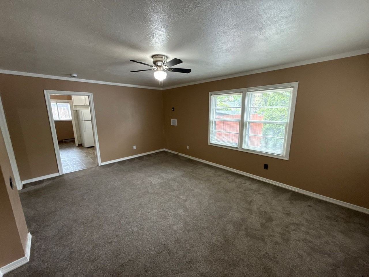 465 Madrona Ave Se - Photo 6 of 23