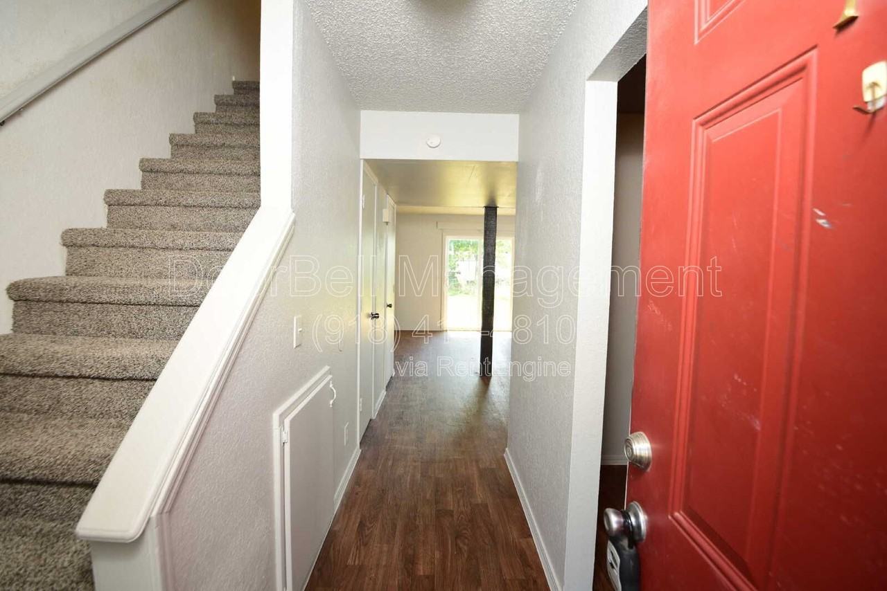 14429 S 302nd East Ave #B - Photo 3 of 16